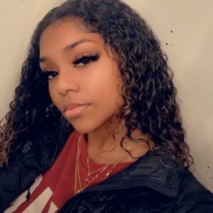 Meet your Posher, Ariel